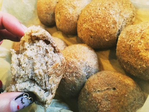 低温発酵。全粒粉100% ちぎりパン。